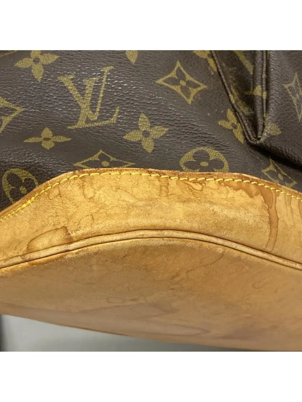 Louis Vuitton Vintage Montsouris #298804L99B
